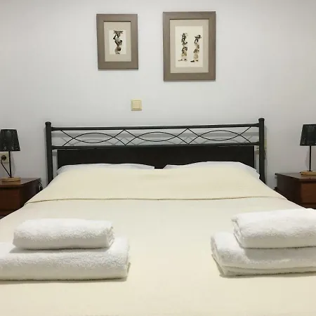Spacious With Large Balcony Apartment Heraklion (Crete)